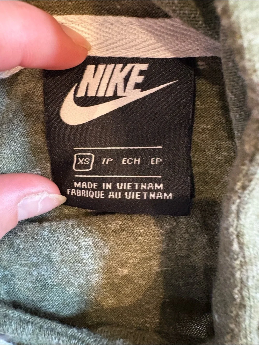 Nike Lightweight Pullover Hoodie Sweatshirt XS Olive Green Logo Athleisure